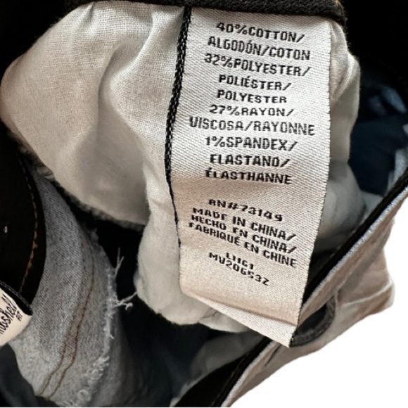 One 5 One Bombshell Fit Pull On Jeans - Picture 8 of 8